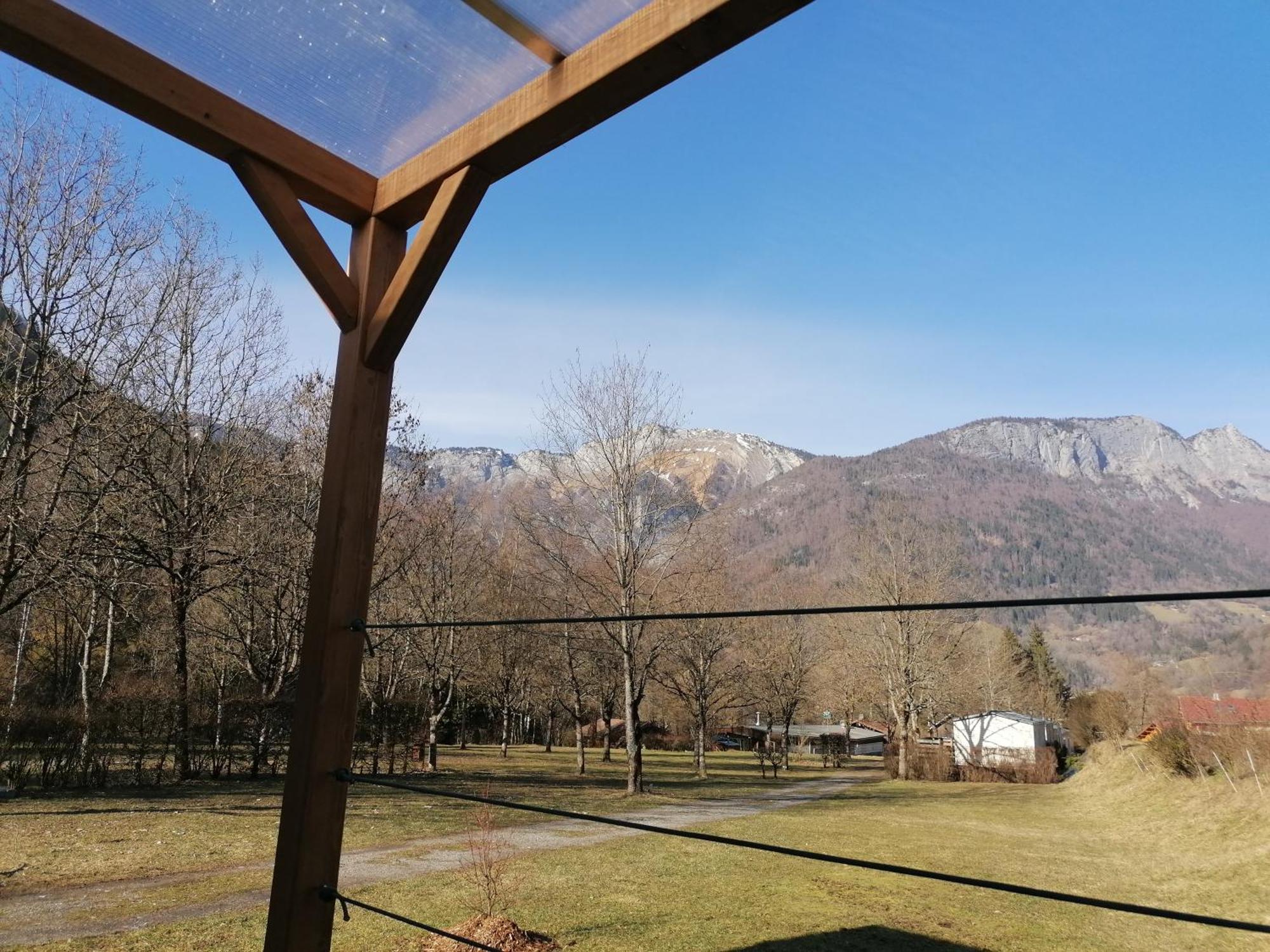 Camping Le Trejeux - Petit Chalet Thônes Exteriör bild